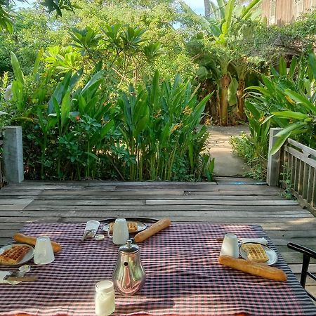 O'Hamok Family Homestay Баттамбанг Экстерьер фото