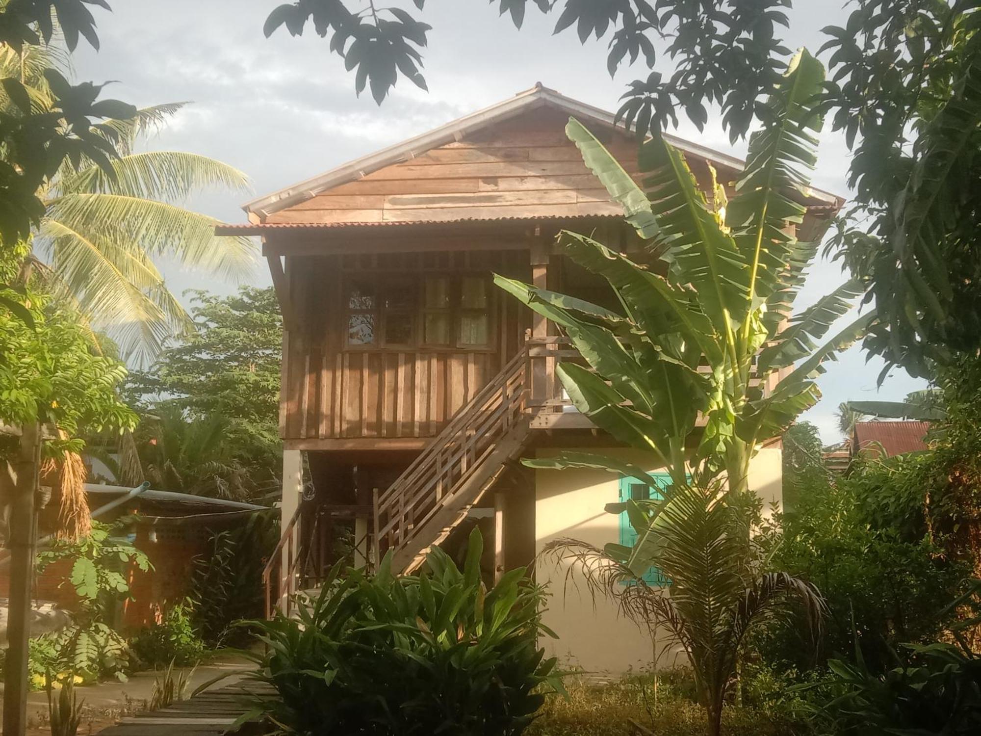 O'Hamok Family Homestay Баттамбанг Экстерьер фото
